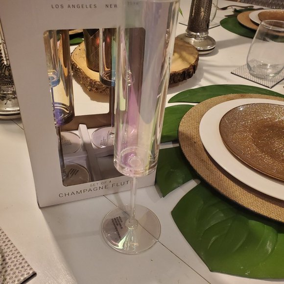 Rachel Zoe Iridescent Acrylic Stemmed Wine Glasses ** Last one left** - Picture 2 of 2